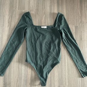 Babaton long sleeve contour bodysuit size medium